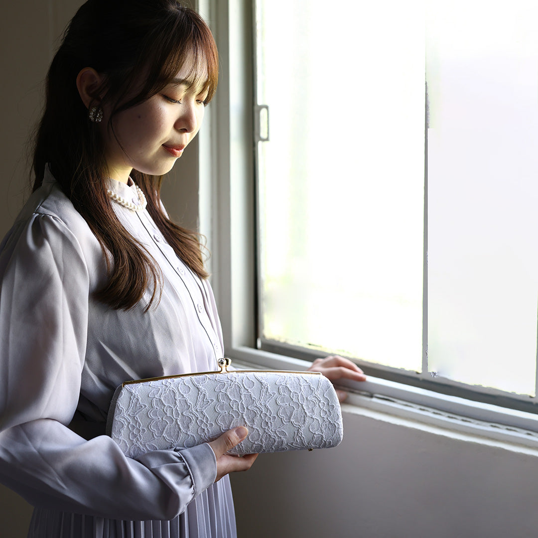 Omi | Pochette faite main avec Nishijin-ori en dentelle blanche