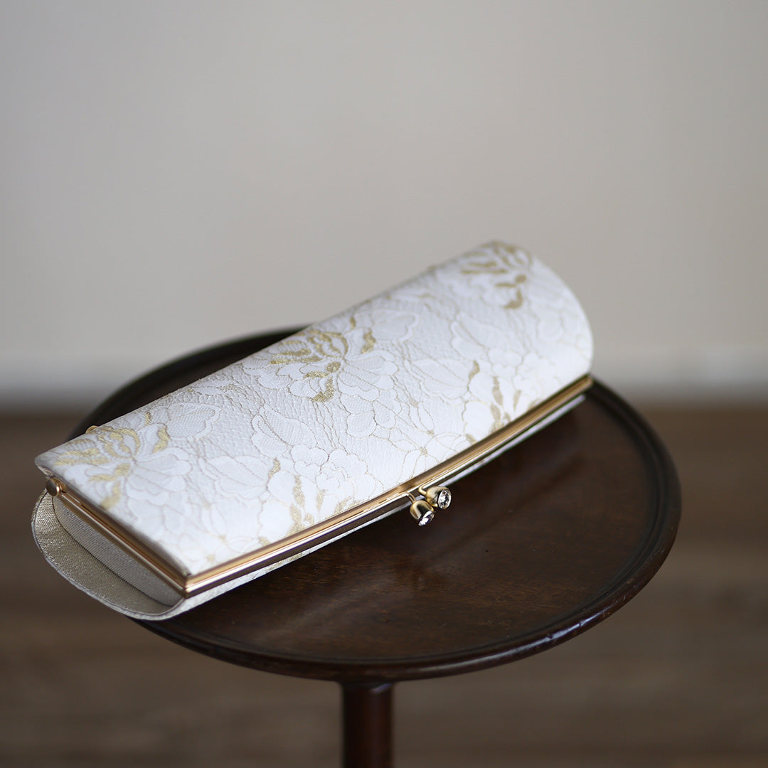 Omi | Pochette faite main avec Nishijin-ori en dentelle d'or blanc