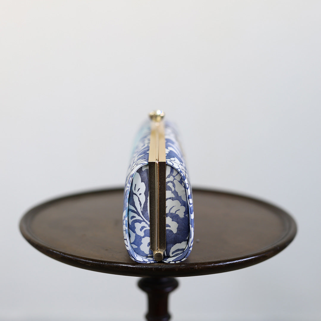 Omi | Pochette faite main avec authentique Oshima Tsumugi, tout neuf