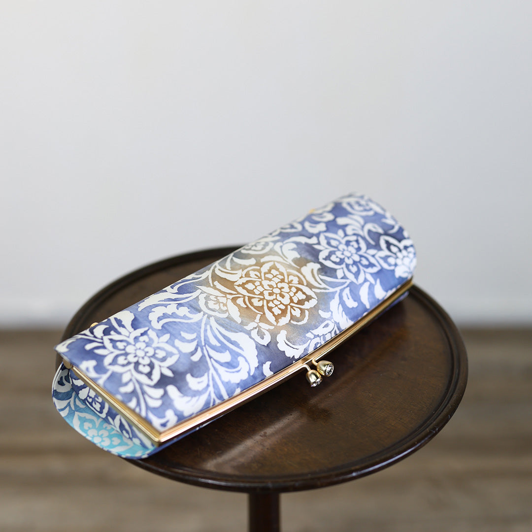 Omi | Pochette faite main avec authentique Oshima Tsumugi, tout neuf