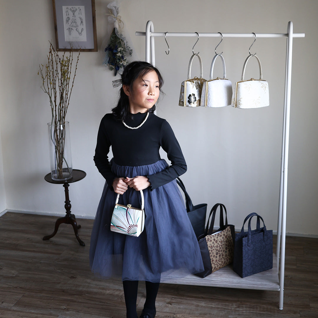 Aoba | Petit sac à main fait main avec grand motif floral Nishijin-ori