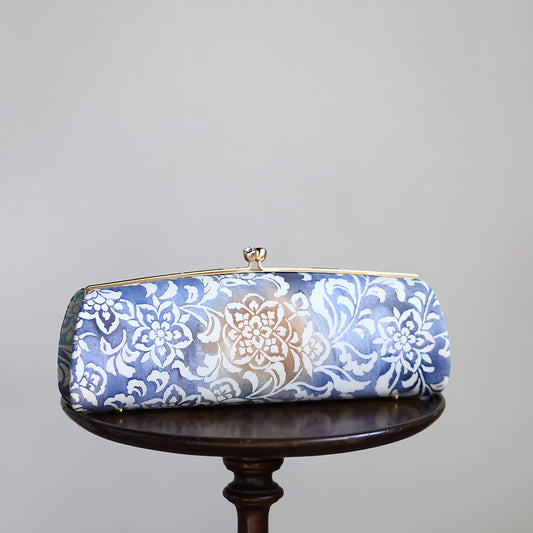 Omi | Pochette faite main avec authentique Oshima Tsumugi, tout neuf