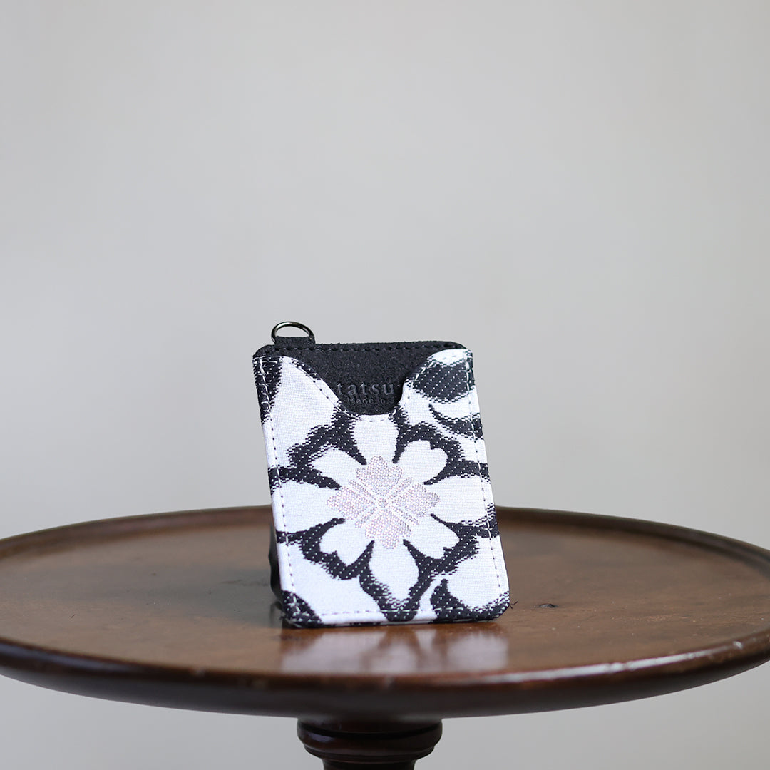 Mutsuki – 風花織柄 西陣織 パスケース