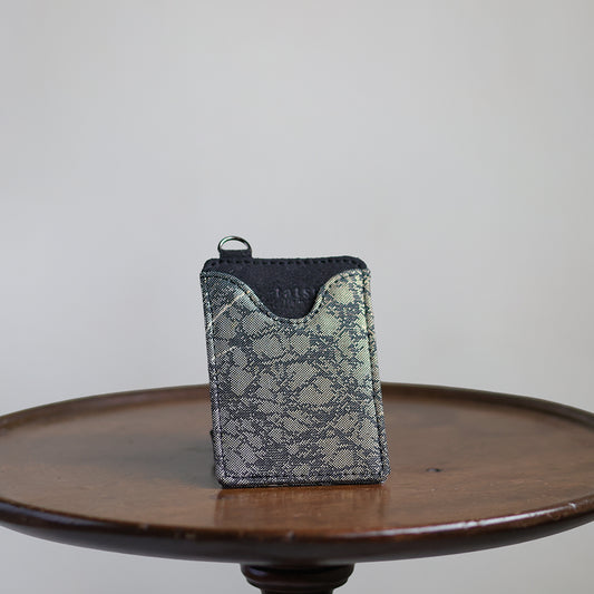 Mutsuki –  Oboro-Kamon Pattern Nishijin-ori Pass Case