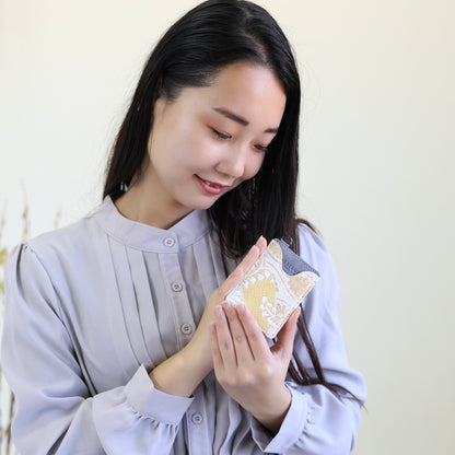 Mutsuki –  金彩花柄 西陣織 パスケース