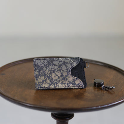 Mutsuki –  朧家紋柄 西陣織 パスケース