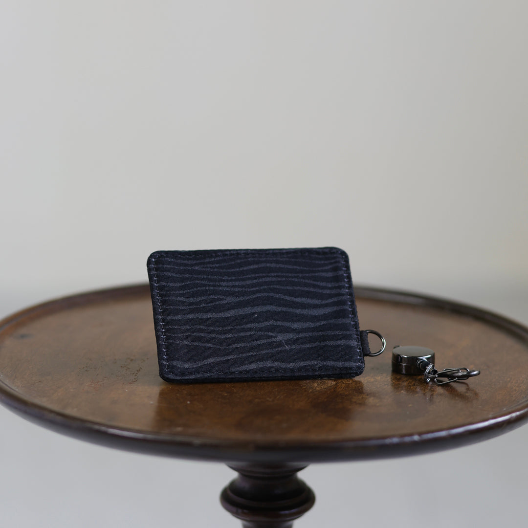 Mutsuki – ゼブラ柄 西陣織 パスケース